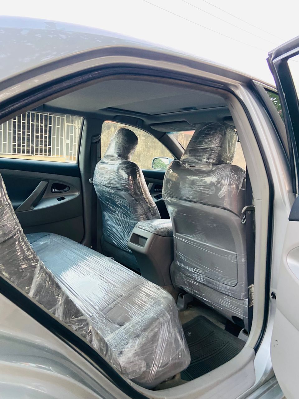 
								Toyota Camry XLE full									