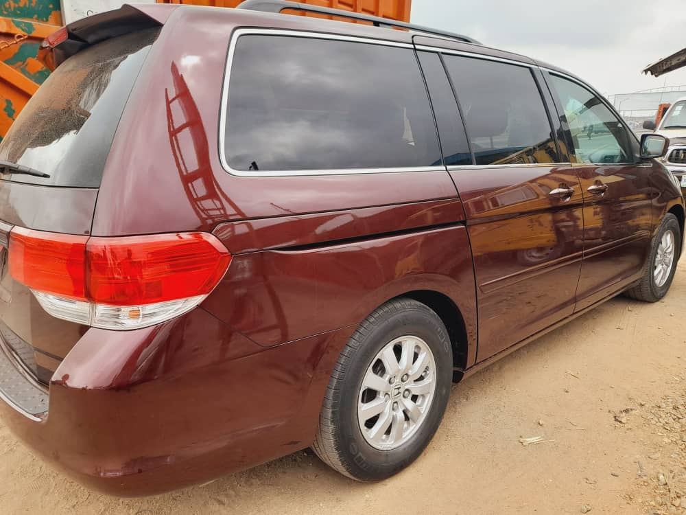 
								Honda Odyssey – Clean Family Minivan full									