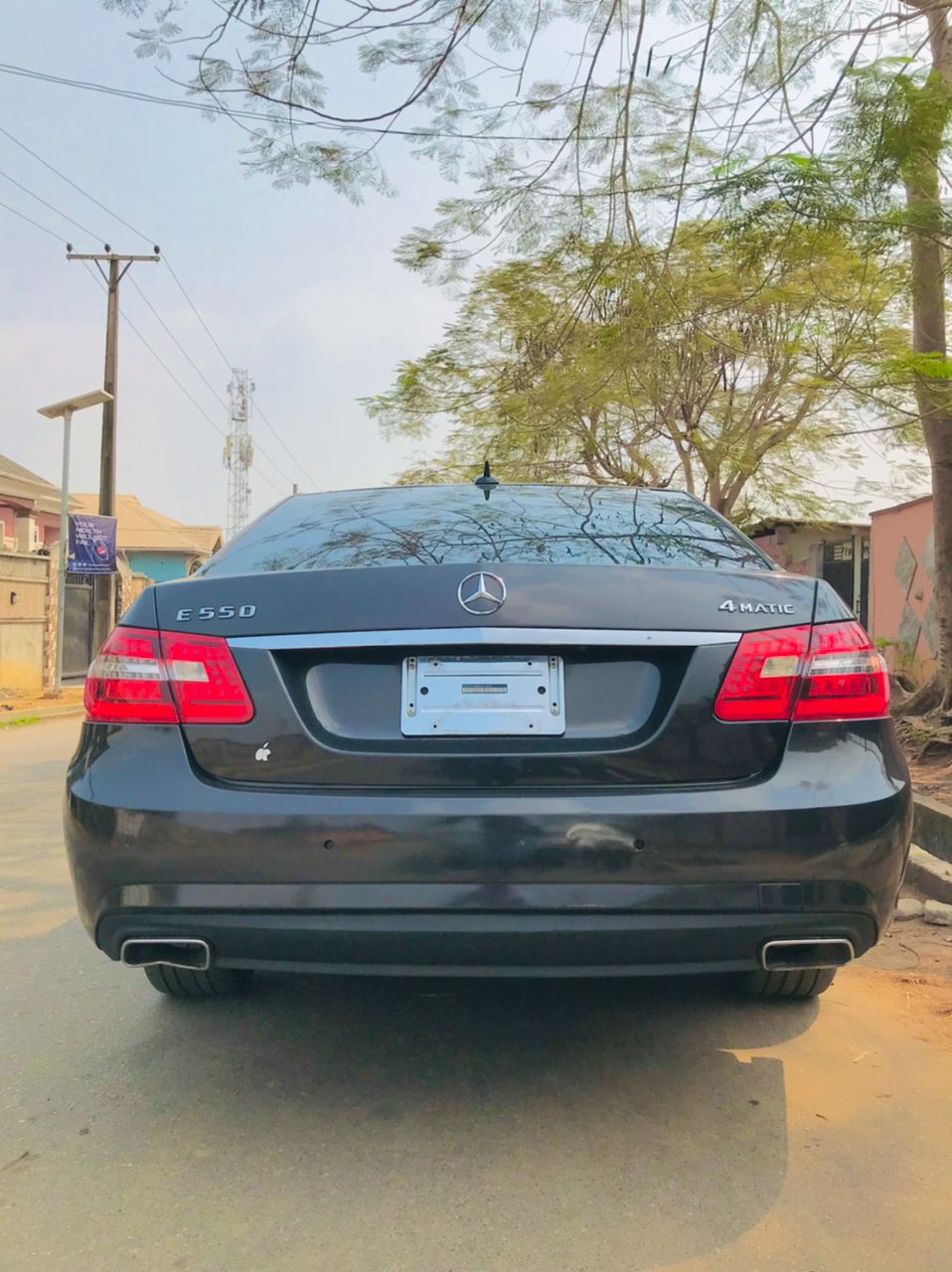 
								Mercedes-Benz E550 (W212) full									