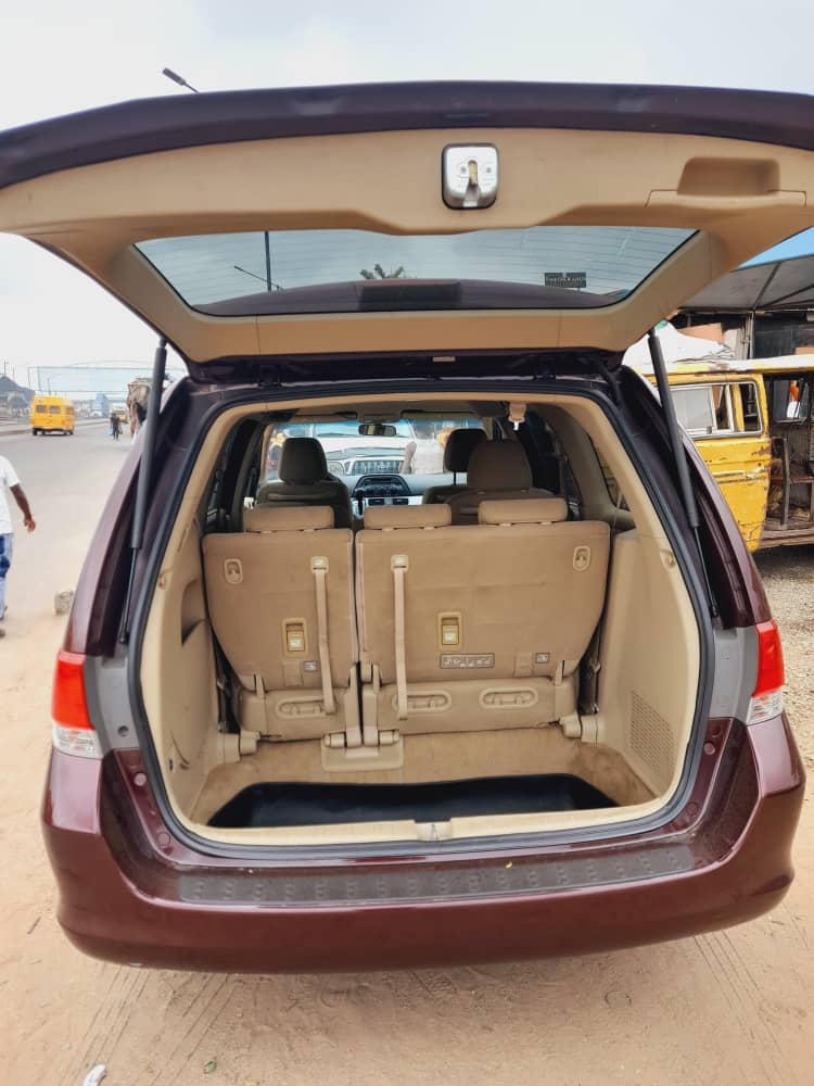 
								Honda Odyssey – Clean Family Minivan full									